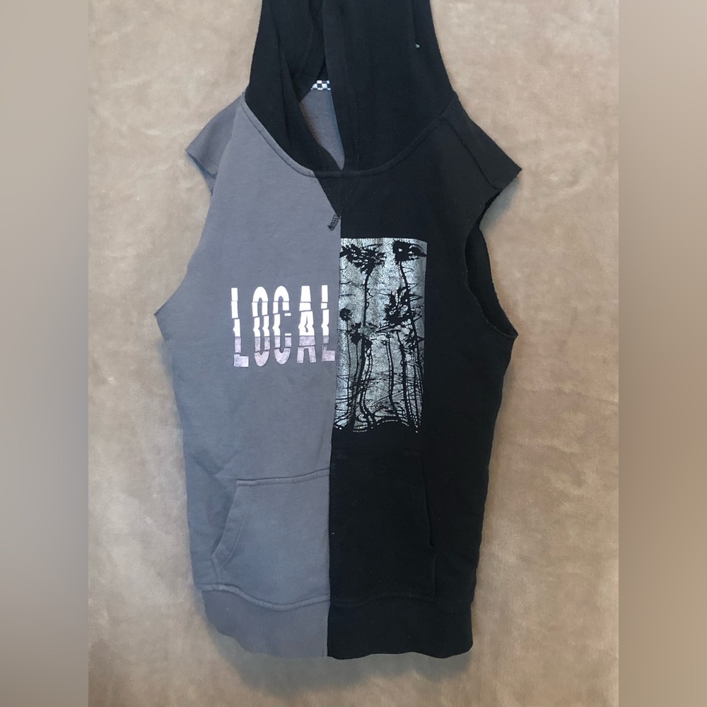 Boys sleeveless hoodie